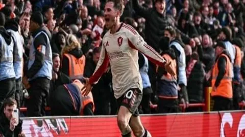 “第五届砂板乒乓球世界杯于澳门盛大启幕 人民日报海外版报道”