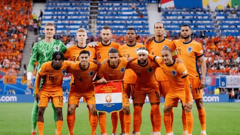 迪拜青年国民主场激战，能否在这5胜3负的逆境中逆袭？