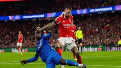 国乒今日激战日本，新华社微博助力加油！